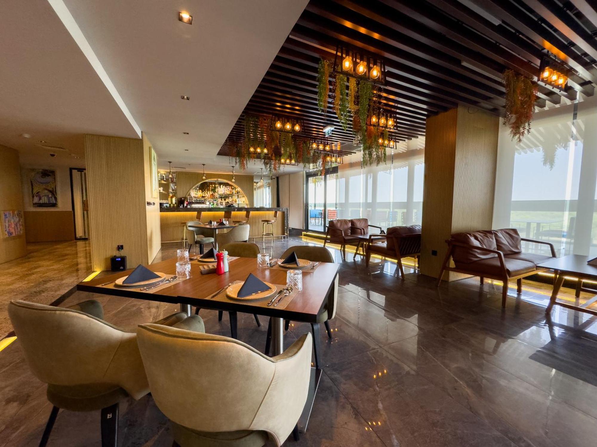 Millennium Place Mirdif Dubai Buitenkant foto